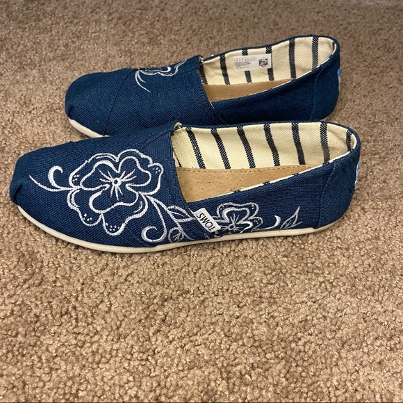 Toms blue slip on shoes 6 - Picture 2 of 9